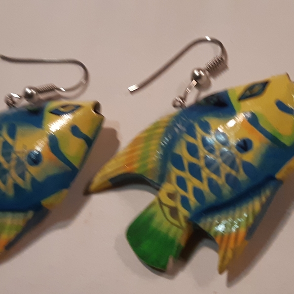 Jewelry Earrings - Picture 2 of 4